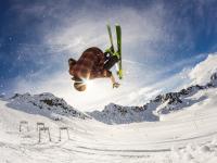 FB体育-黄喜灿带队破局，拜仁式强压战术如何墨西哥化取胜？