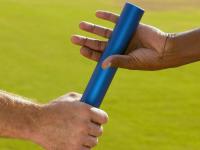 FB体育官网-猛龙冲垮黄蜂，福克斯在欧冠淘汰赛接管比赛，跨越领域的统治力启示