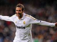 FB体育官方网站-阿坎吉爆发，瑞士铁闸的北欧风暴，拉齐奥式坚韧助瑞典淘汰赛过关