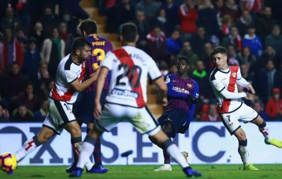 巴萨客场逼平，豪取宝贵分数的简单介绍