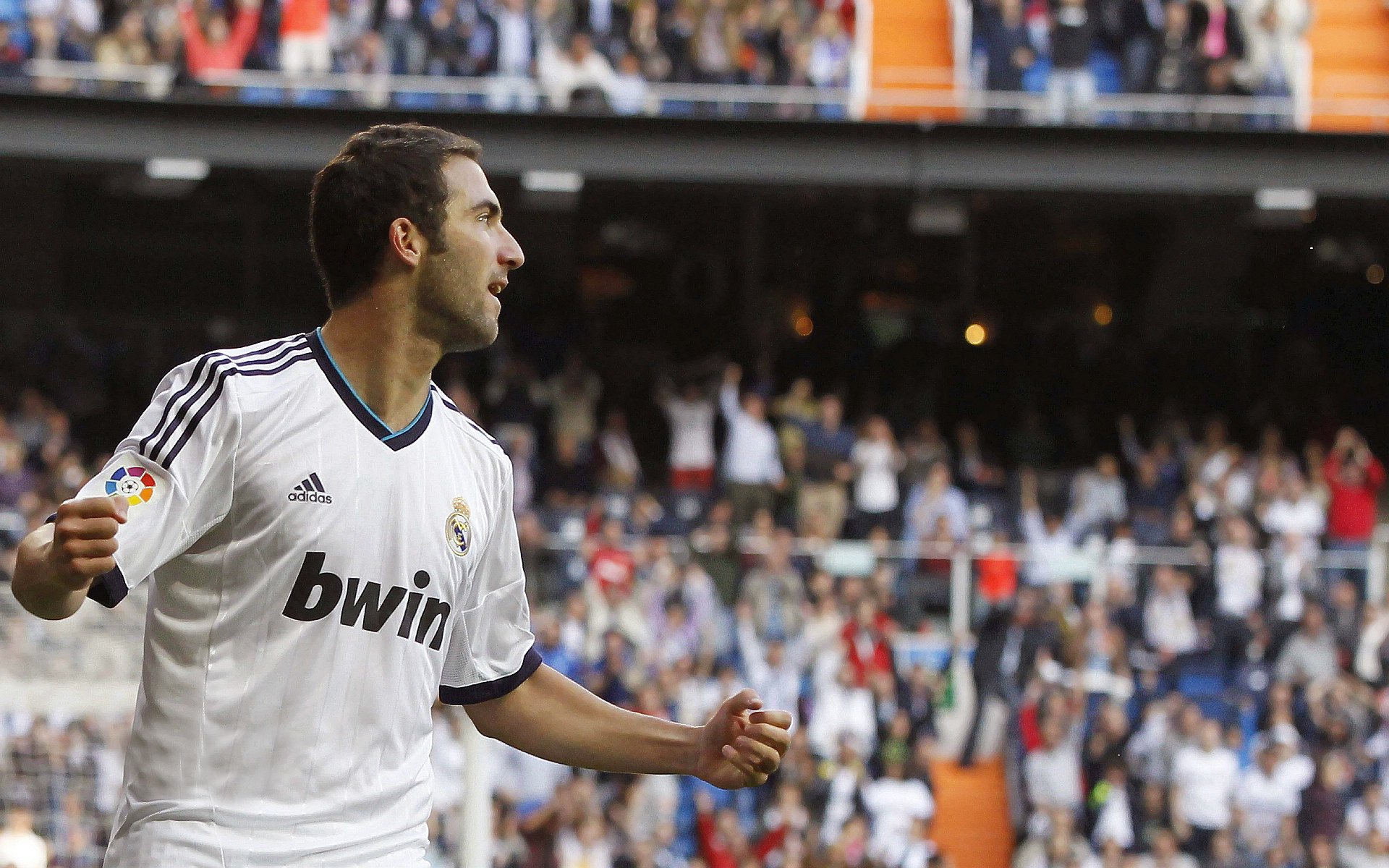 奥运周期关键战焦点战，巴拉圭客场带走秘鲁，南美足球格局生变