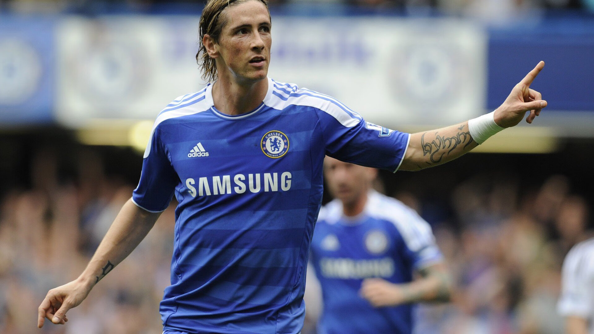 绿茵场上的永恒法则，坎特的稳定与里昂的绝杀，足球哲学的双重奏