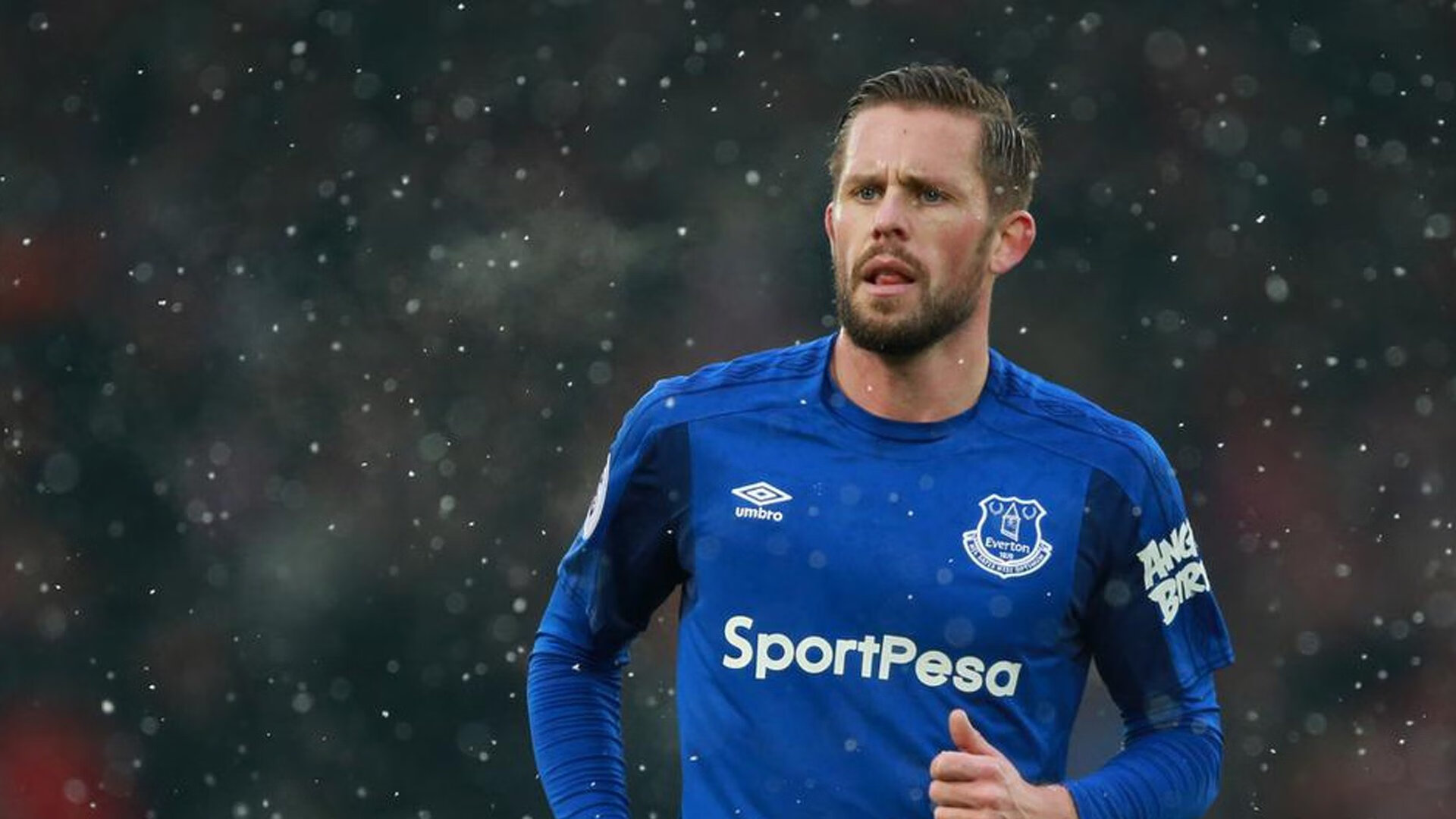 当传奇交错，灰熊的坚韧与哈利伯顿的封神之夜