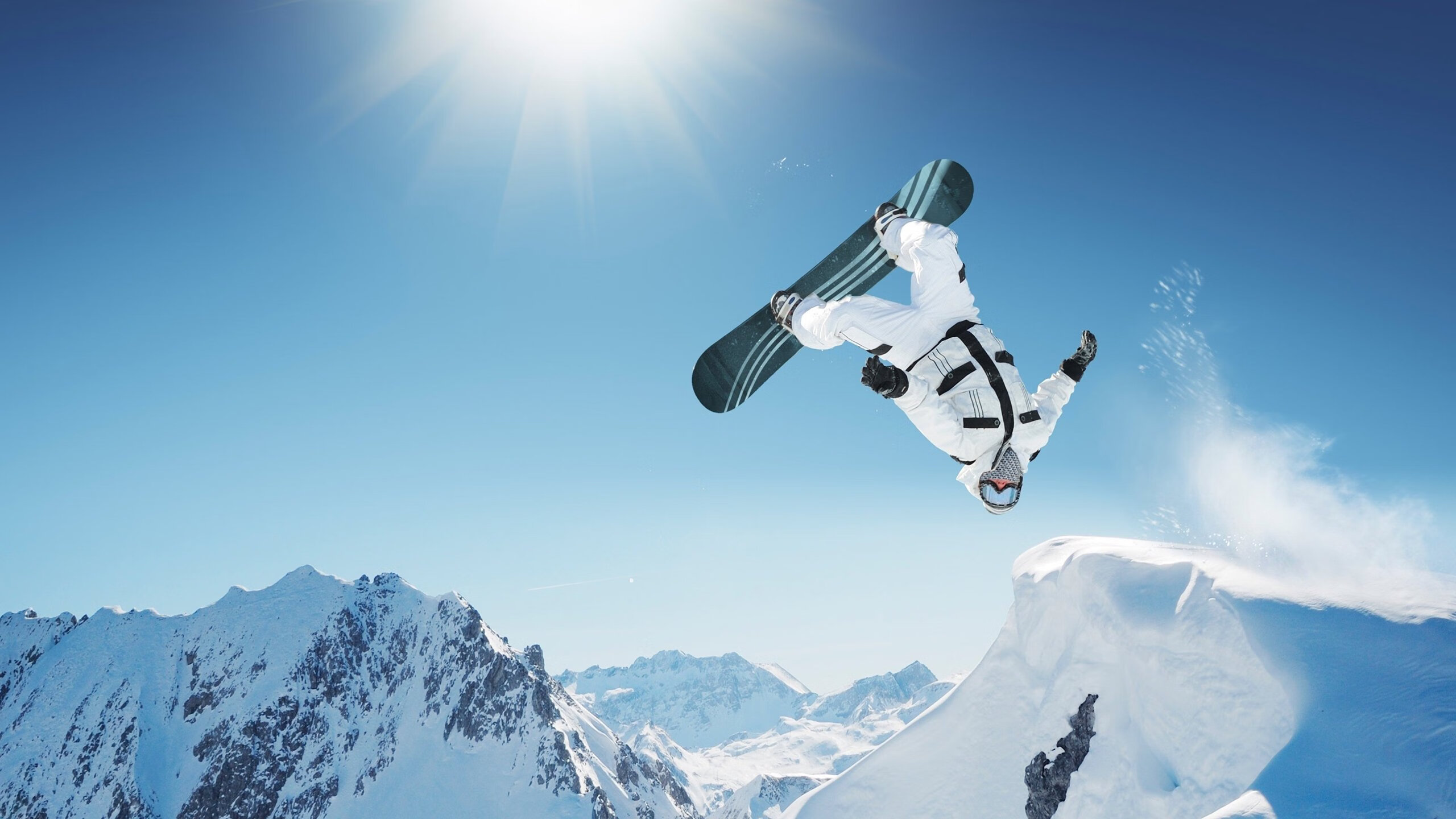 年终总决赛鏖战温网，蒂姆点燃赛场，一场跨越时空的网球史诗